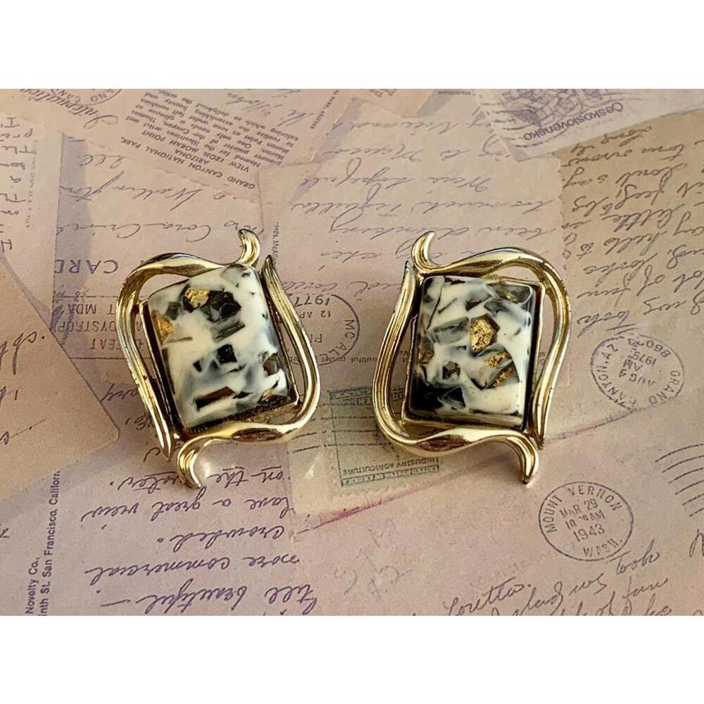 Vintage Coro Confetti Lucite Clip On Earrings Black White Gold Mid Century Pinup